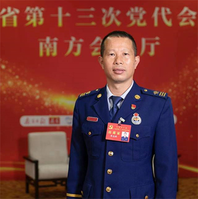 湛江市工農消防救援站站長助理張志添代表：“火焰藍”全力守護群眾安全